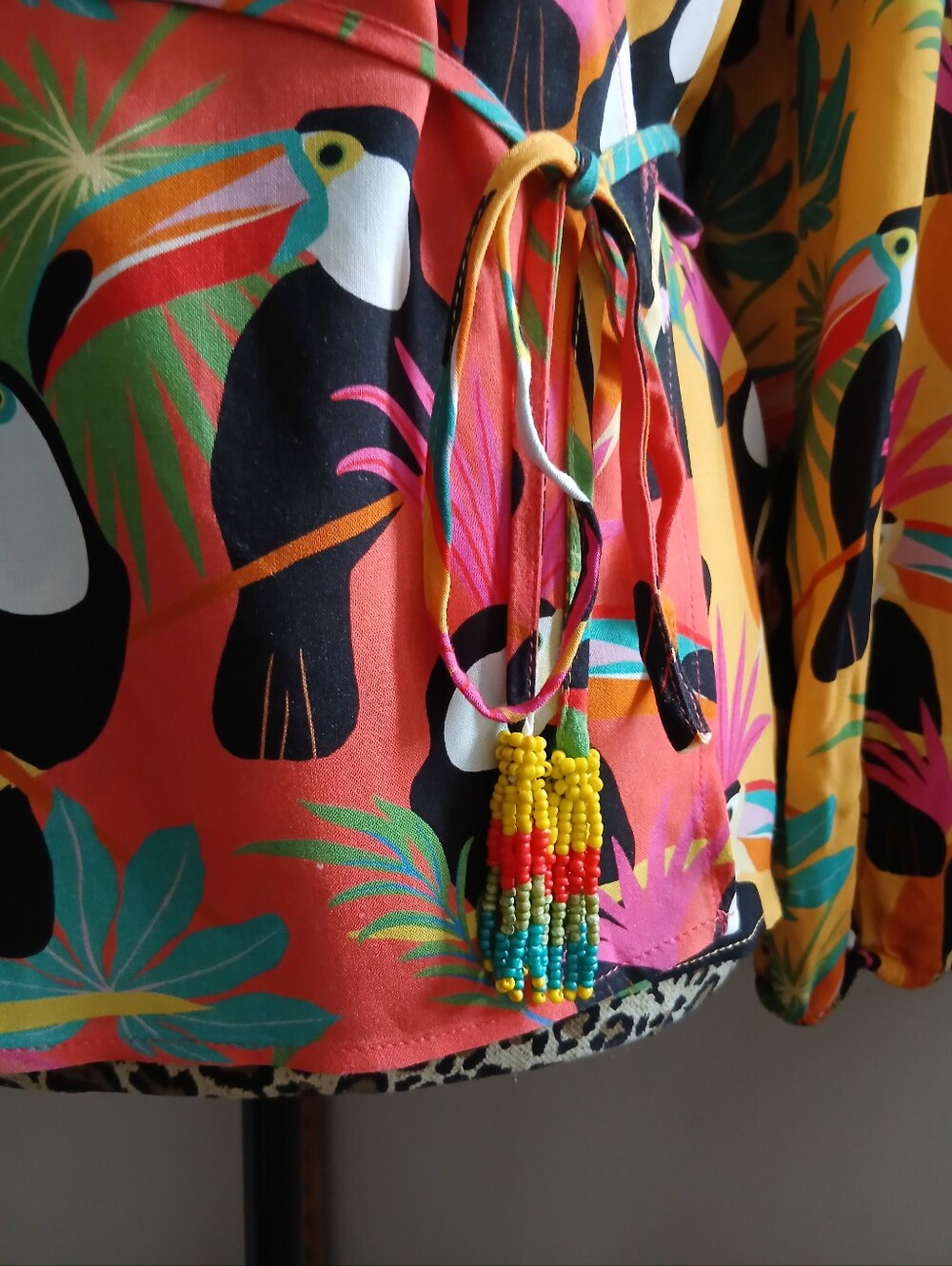 FARM RIO Colorful Women's Top with Toucan Print,size S - Picture 3 of 11
